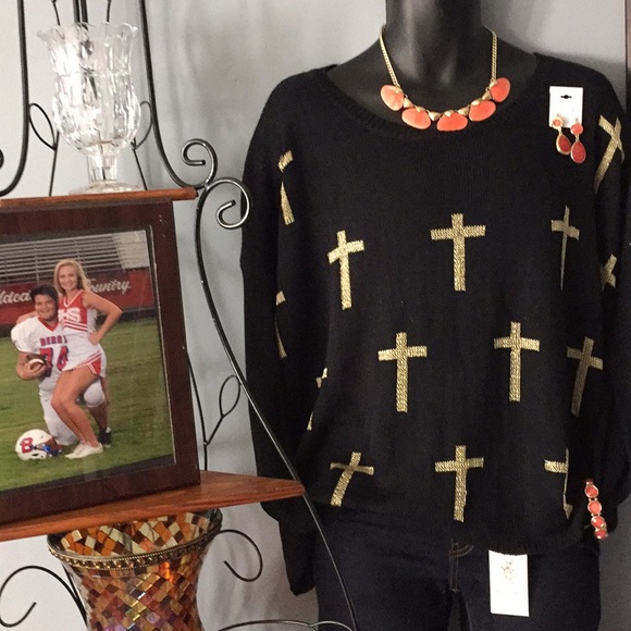 Stunning Cross Sweater - Picture 2 of 8